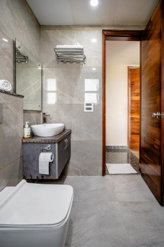 lime tree hotel medanta
