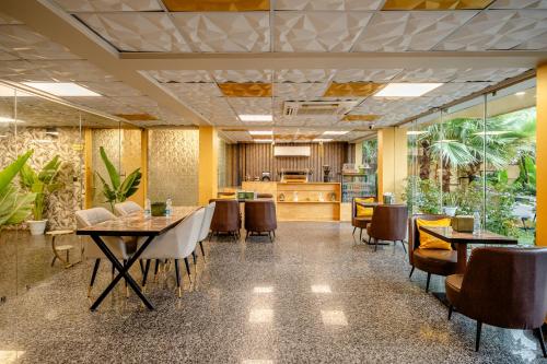 lime tree hotel medanta