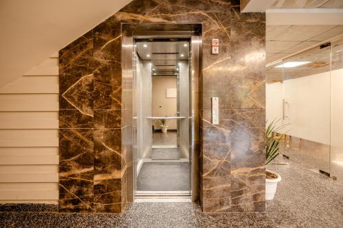 lime tree hotel medanta