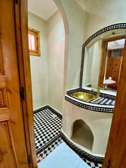 riad rose mati