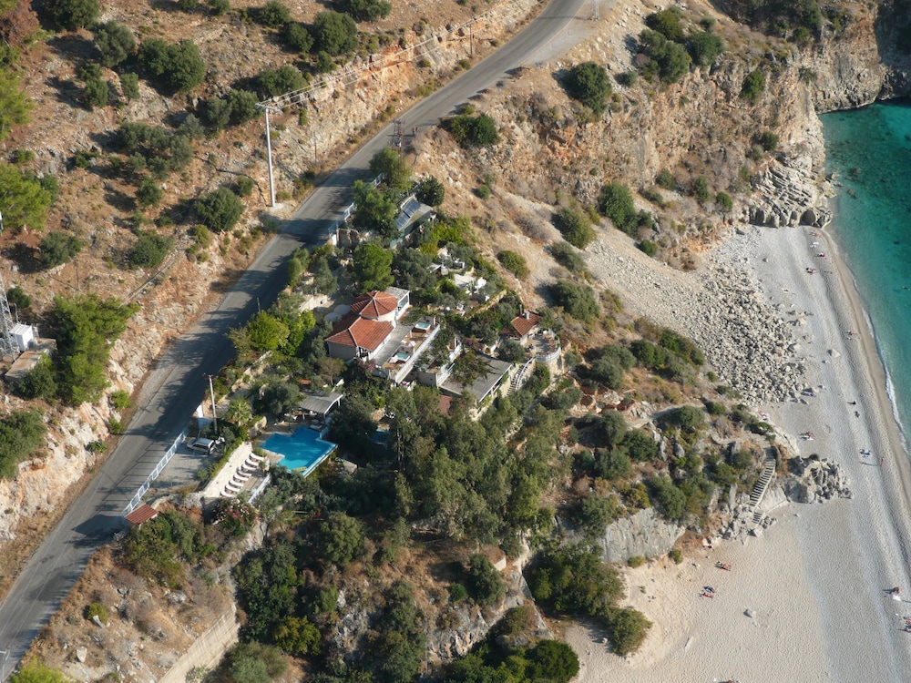 beyaz yunus hotel adults only