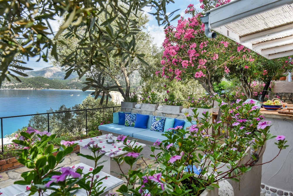 beyaz yunus hotel adults only