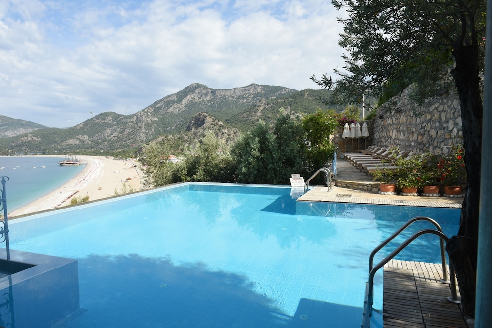beyaz yunus hotel adults only