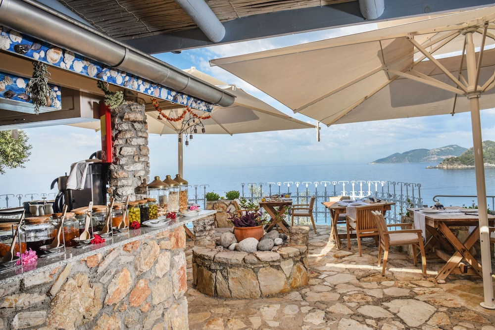 beyaz yunus hotel adults only