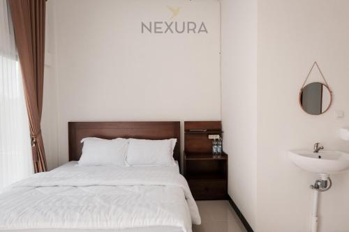 tentrem syariah nexura collection