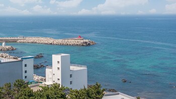 Donghae Neulbadarang Ocean View Pension,,3 star
