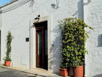 Arcaica Cummersa - Dimora In Pietra,,3 star
