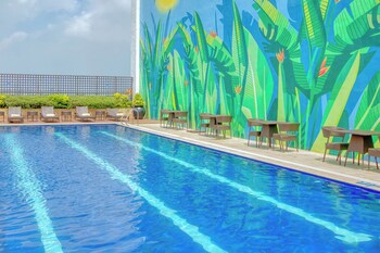Mcollection - Business & Leisure Stay In Eastwood City,,3 star