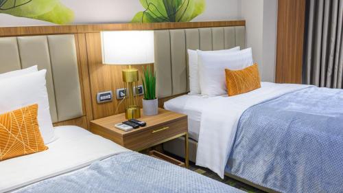 mcollection business and leisure stay in eastwood city