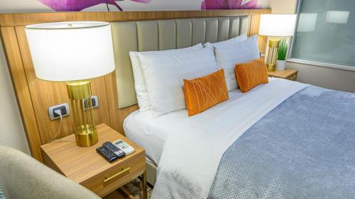 mcollection business and leisure stay in eastwood city