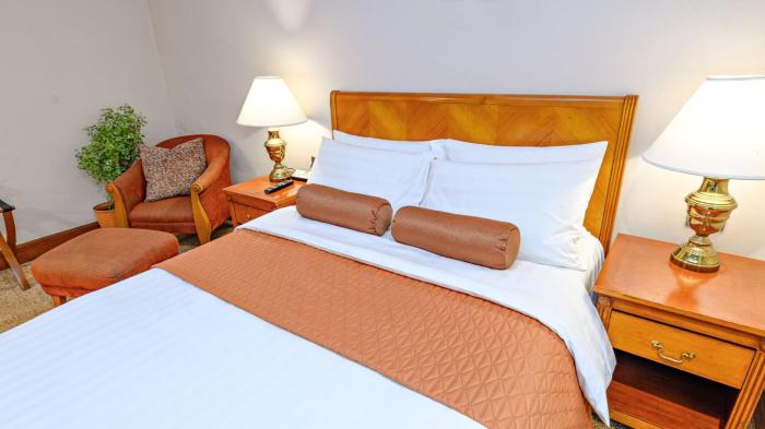 mcollection ortigas cbd near business and shopping hubs