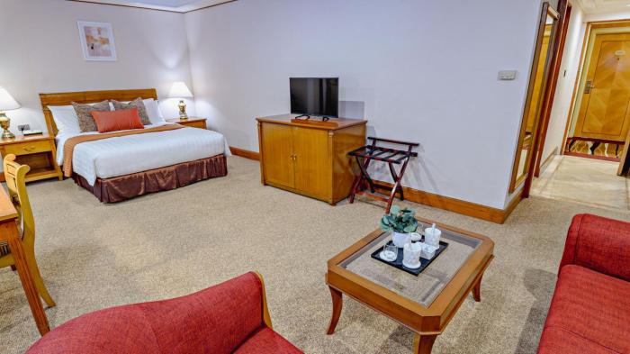 mcollection ortigas cbd near business and shopping hubs