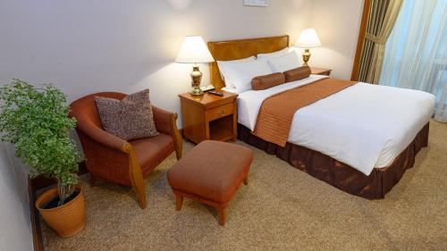 mcollection ortigas cbd near business and shopping hubs