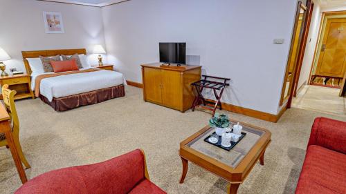 mcollection ortigas cbd near business and shopping hubs
