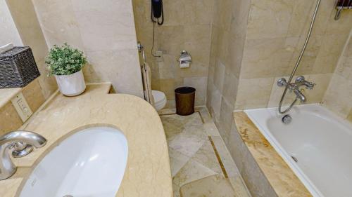 mcollection ortigas cbd near business and shopping hubs