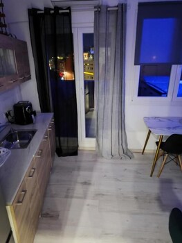 Anchor Suites,,0 star