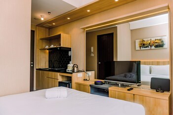 Comfort And High Floor Studio Room At Transpark Bintaro Apartment,,2 star