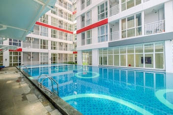 comfy and warm studio at taman melati margonda apartment