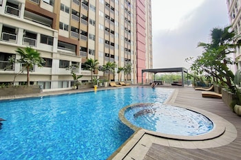 Simply Look Studio At Lrt City Jatibening Apartment,,3 star