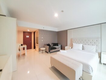 modern look and homey studio at mataram city apartment