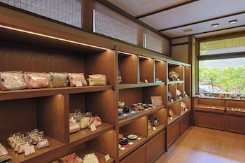 omuro kadensho kyoritsu resorts adults only