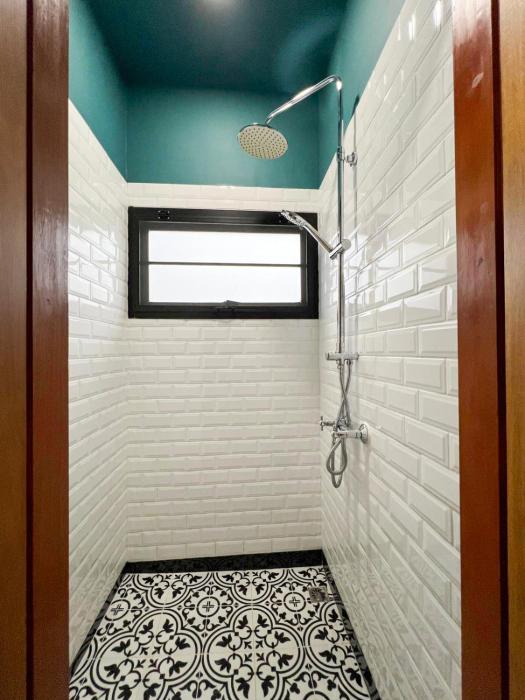 poshtel 56