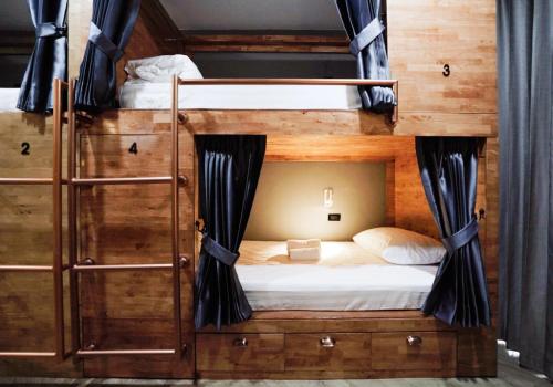 poshtel 56