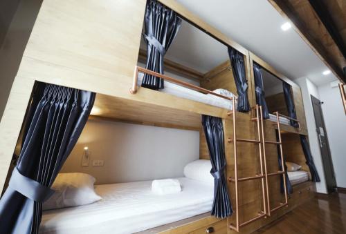 poshtel 56