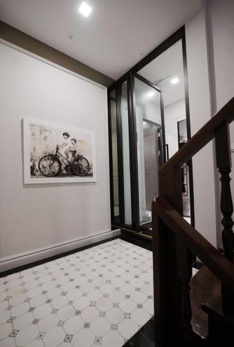 poshtel 56