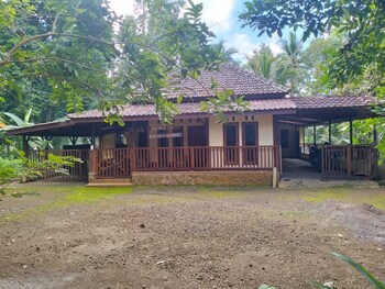 Villa Ndelik Ijen,,2 star