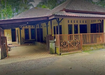 Villa Ndelik Ijen,,2 star
