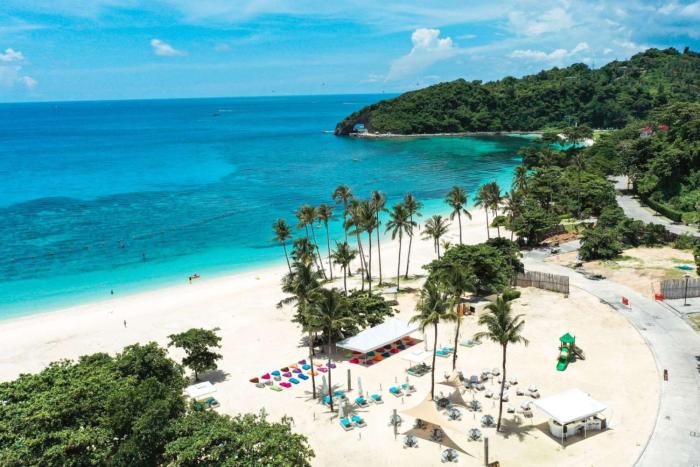 mcollection stay near private beach in boracay