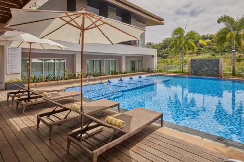 mcollection stay near private beach in boracay