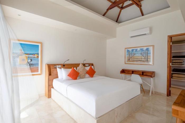 villa bukit gili gede
