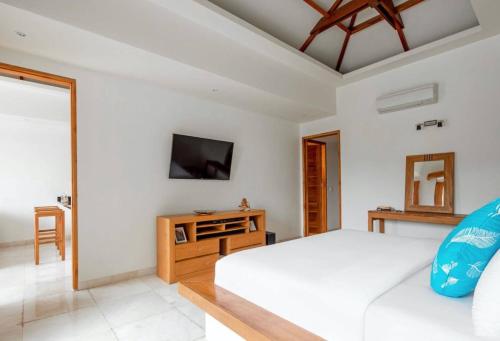 villa bukit gili gede