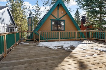 little bear lodge
