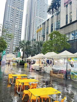 the emerald suites at landmark 81