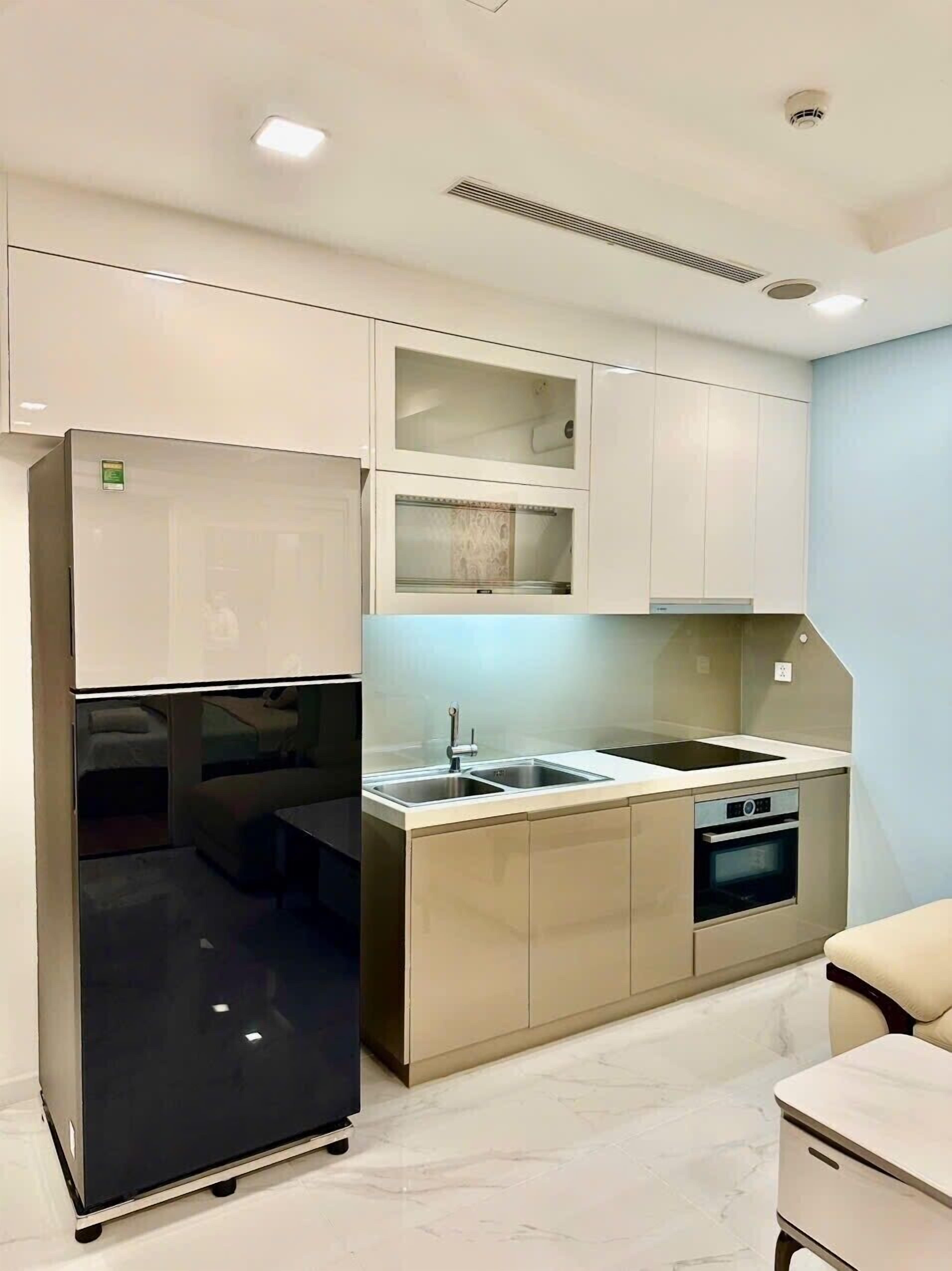 the emerald suites at landmark 81