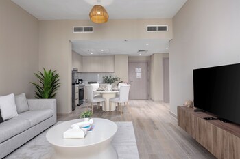 maison privee modern hideaway with canal views on yas island