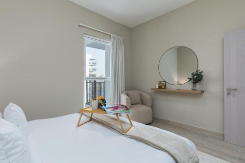 maison privee modern hideaway with canal views on yas island