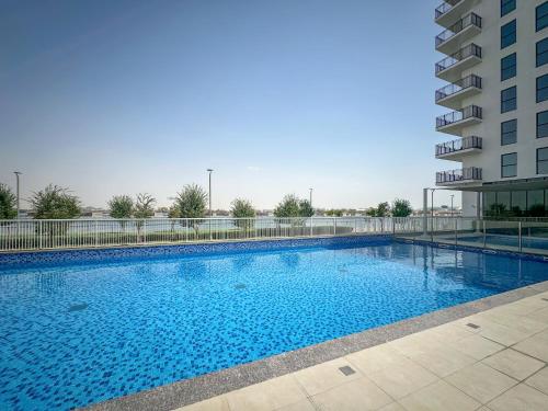 maison privee modern hideaway with canal views on yas island