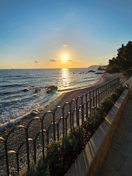 seisensi luxury beach villa