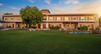 kadamb kuteer vrindavan
