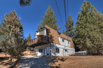 yosemite pines cabin sleeps 6