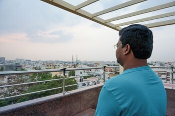visla stay premium serviced apartment