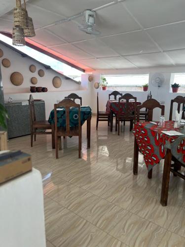 vivi cafe bandb