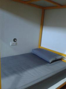 sunny hostel phuket