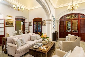 Elliot House Galle,,3 star