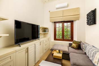 Elliot House Galle,,3 star