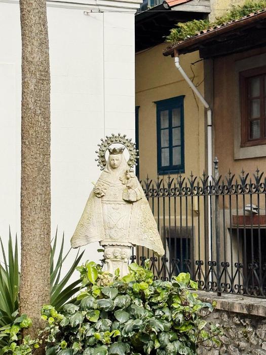 llanes suites